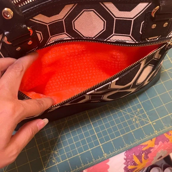 Kate Spade Black and White Geometric Satchel - Picture 6 of 8